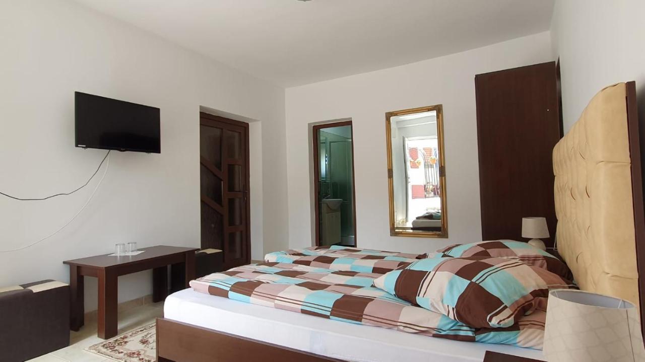 La Mosu-N Retezat Guest House Nucsoara  Екстериор снимка